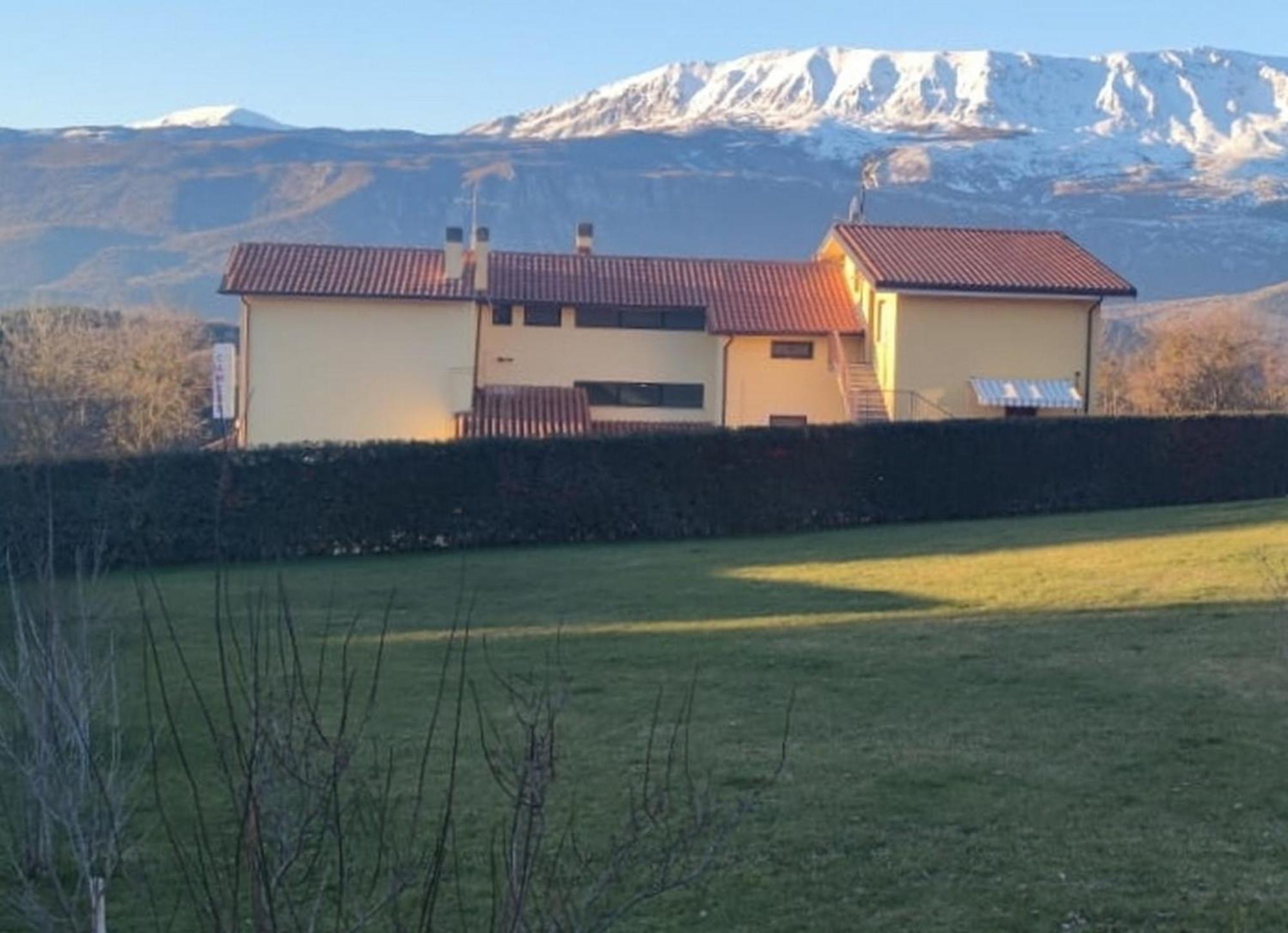 Complesso Turistico Aurora - Camere B&B Poggio Picenze Экстерьер фото